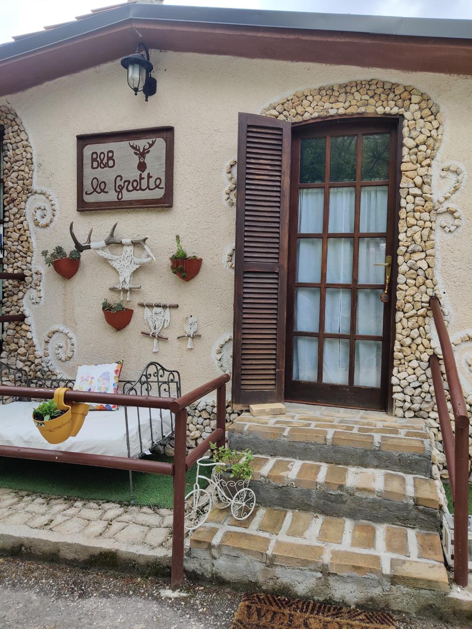 B&B Le Grette Gioia Dei Marsi Exterior photo
